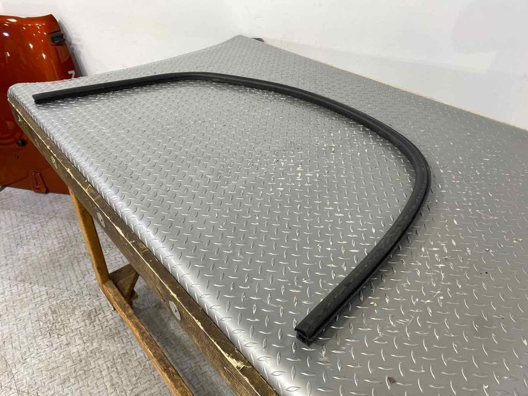 06-10 Bentley Continental GTC Convertible Left LH Door Weather Stripping Gasket