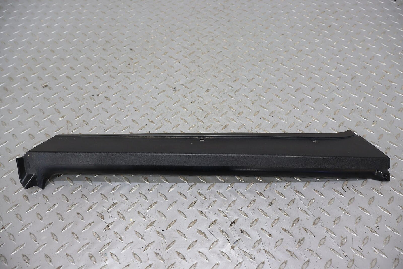 03-07 Hummer H2 Right Passenger Exterior A-Pillar Trim Panel (Textured Black)