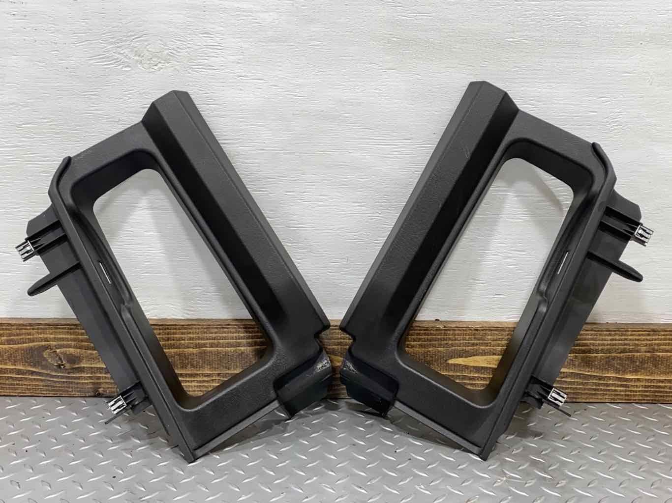 05-07 Hummer H2 SUT Pair Rear LH & RH Side Glass Window Trim Panels (Ebony 48i)