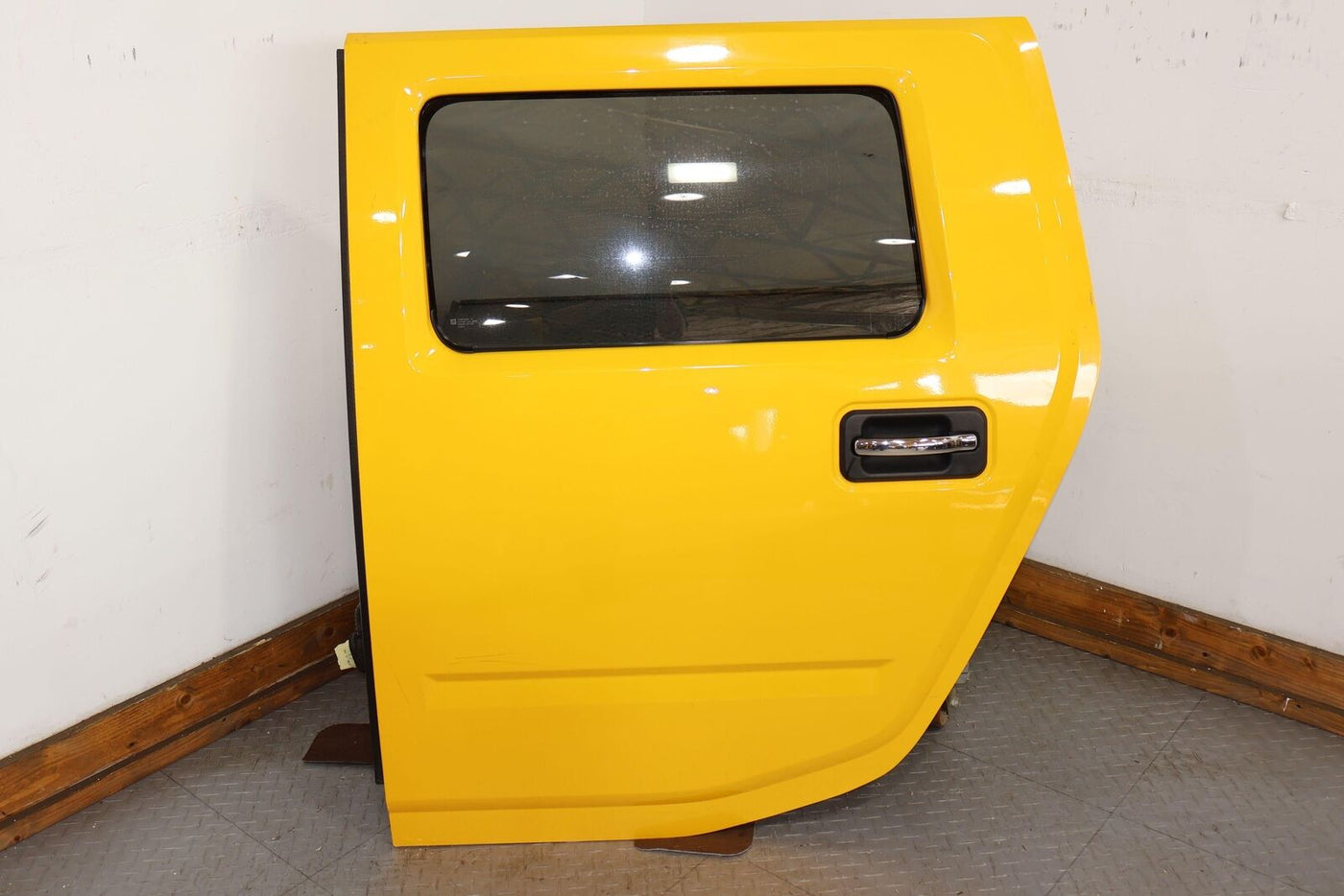 03-09 Hummer H2 Driver Left LH Rear Door W/ Glass (Yellow 43u) See Notes