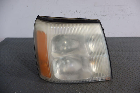 02-06 Cadillac Escalade Passenger Right RH HID Headlight Lamp (Tested) Hazy