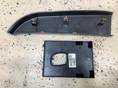 05-07 Hummer H2 Left LH Rear Door trim Panel (Ebony 48I) Missing Lower Pocket