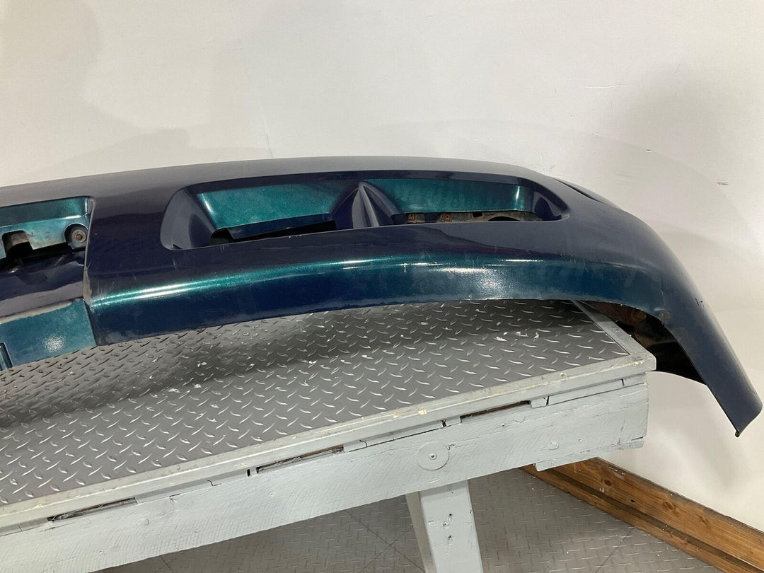 02-06 Cadillac Escalade OEM Front Bumper (Bermuda Blue Metallic 26U) See Notes