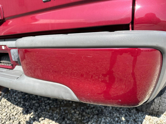 01-06 Chevy Tahoe Z71 Rear Bumper (Sport Red 63u) Mild Dents On Both Corners