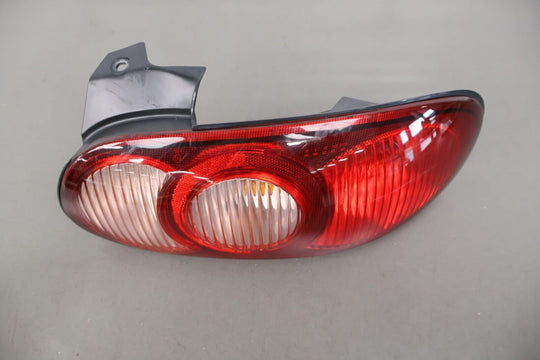 01-05 Mazda Miata NB Rear Right RH Tail Light Lamp (Damage See Photos) Tested