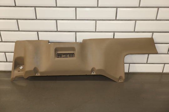 1999-2000 Cadillac Escalade GMT400 - Knee Pad Shale