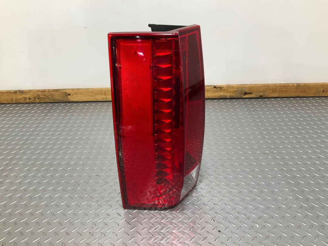 07-14 Cadillac Escalade Left LH Driver OEM Tail Light LED (Tested)