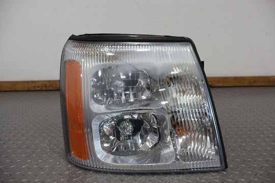 02-06 Cadillac Escalade Passenger Right RH HID Headlight Lamp (Tested) Hazy