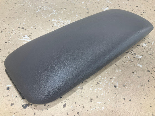 97-02 Plymouth Chrysler Prowler Center Console Lid/Arm Rest (Agate LLAZ) Notes