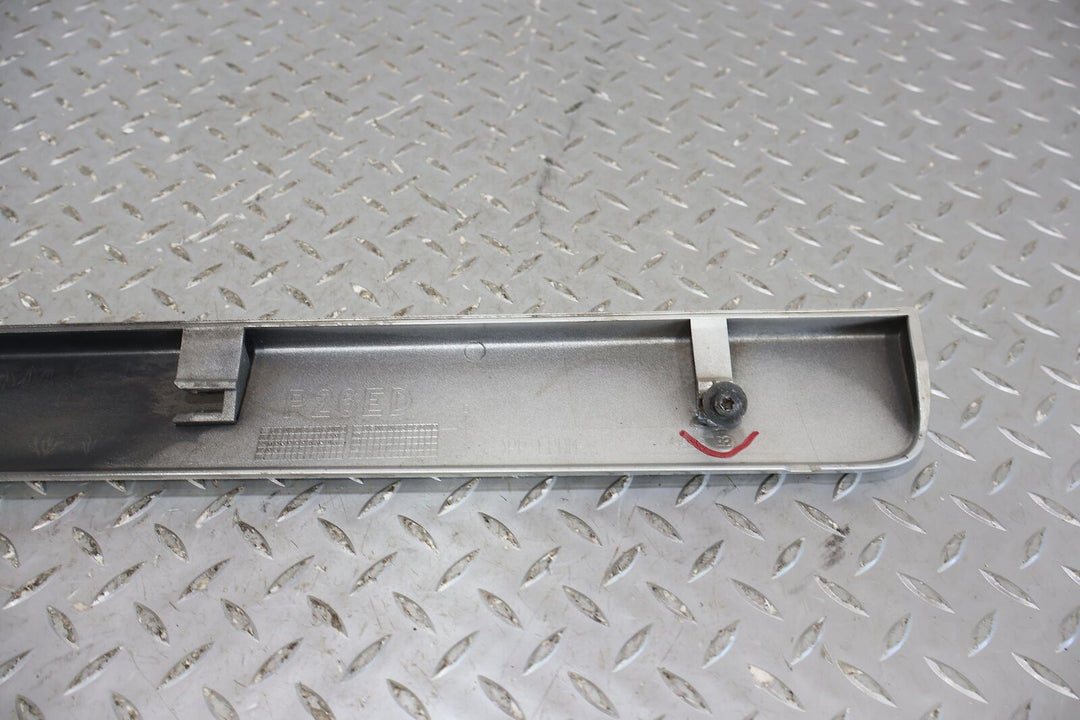 05-07 Volvo V70R Wagon Rear Right RH Lower Door Moulding (Silver Metallic 426)