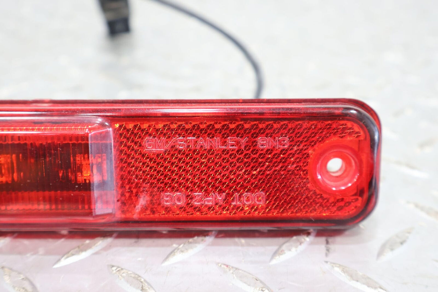 03-09 Hummer H2 OEM Rear LED Side Marker Light (Red) Tested