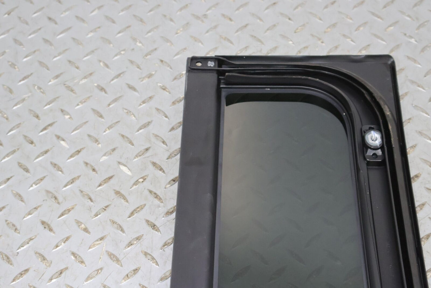 22-24 Rivian R1S OEM Rear Right RH Vent Glass Window (Privacy Tint) Glass Only