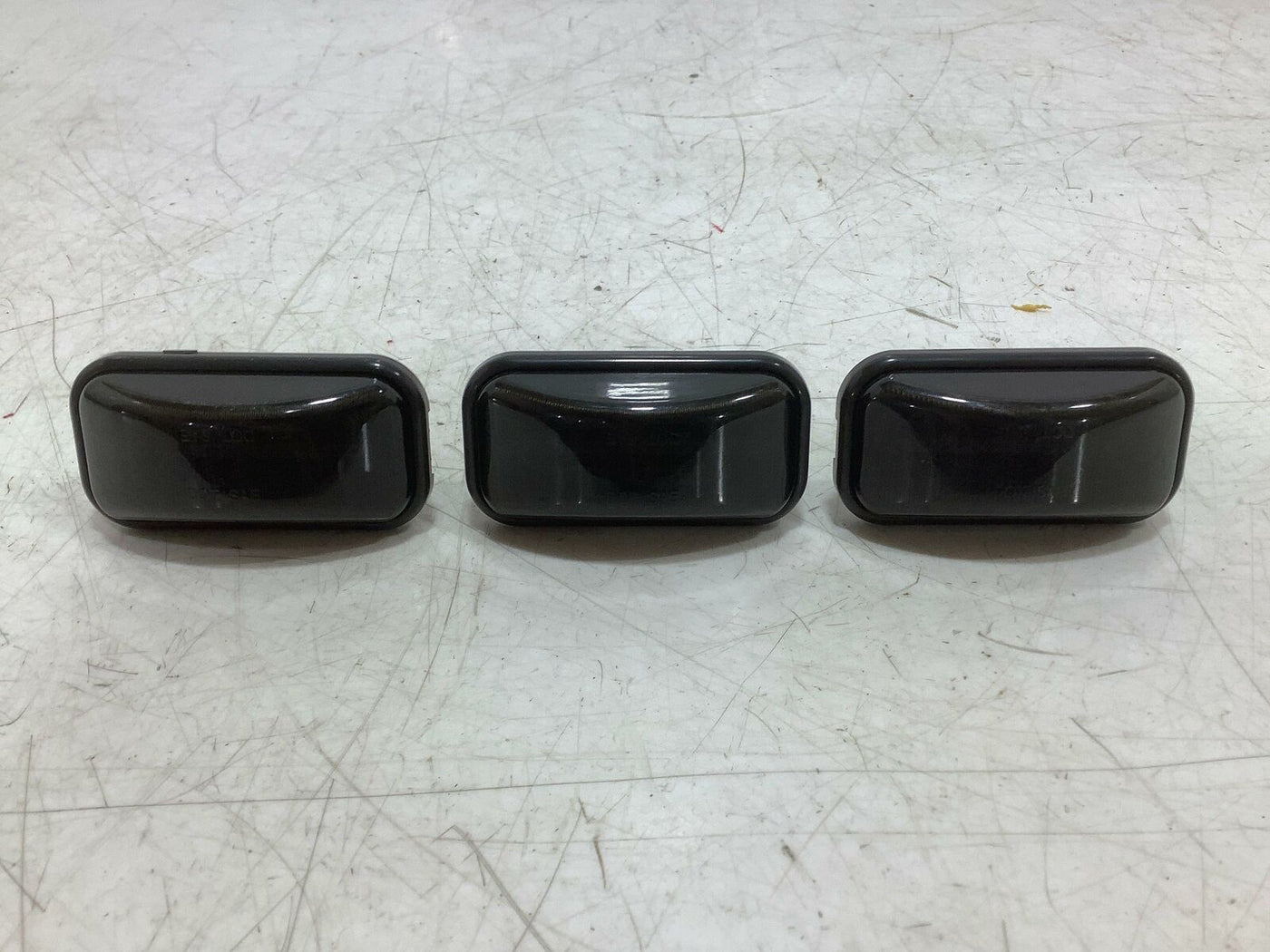 2003-2007 Hummer H2 Aftermarket Cab Clearance Lights (Set of 3)