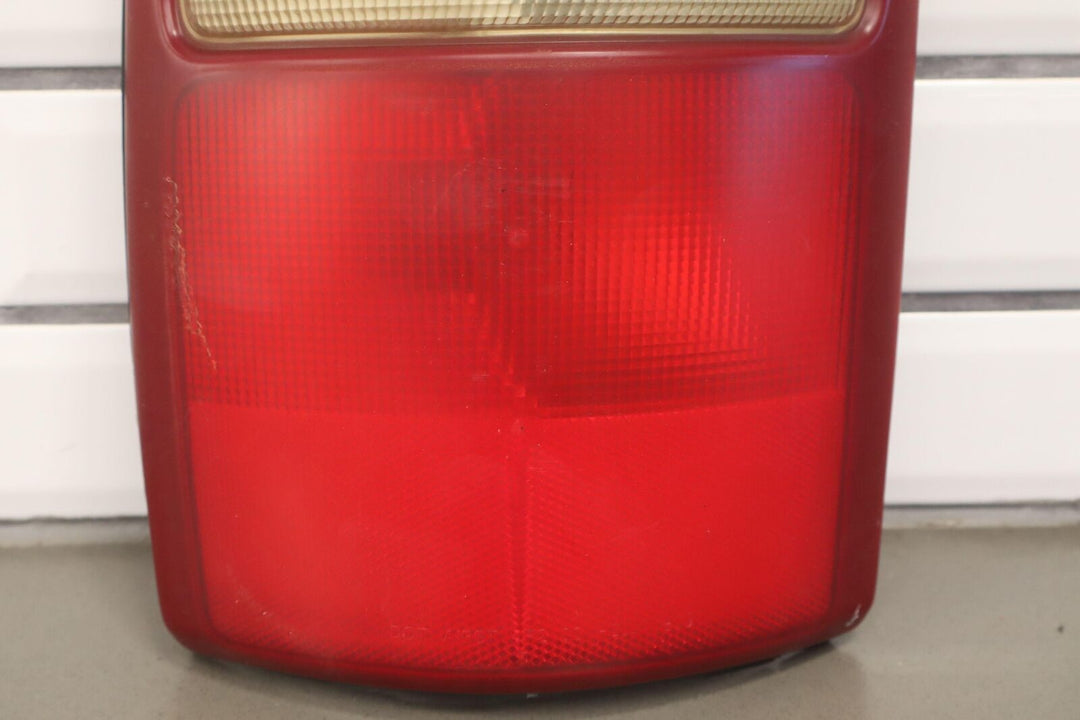 00-03 Chevy Suburban / Tahoe Driver Left OEM Tail Light Tail Lamp