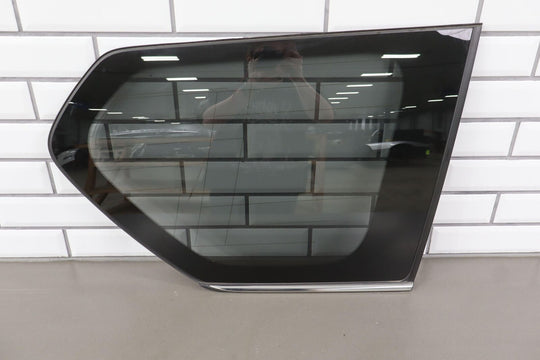 10-23 Lexus GX460 Right Passenger Rear Quarter Glass Window (Antenna)