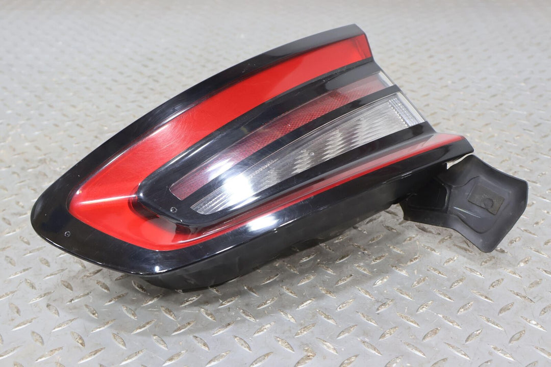 15-22 Dodge Charger R/T Right RH Tail Light Lamp (Quarter Mount) Tested