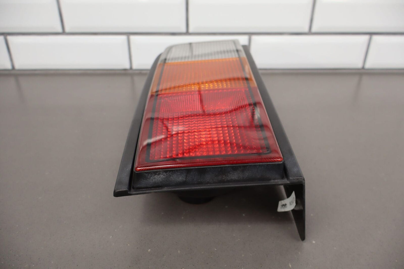 03-04 Hummer H2 Right Passenger Tail Light Tail Lamp (Body Mounted) OEM Tested