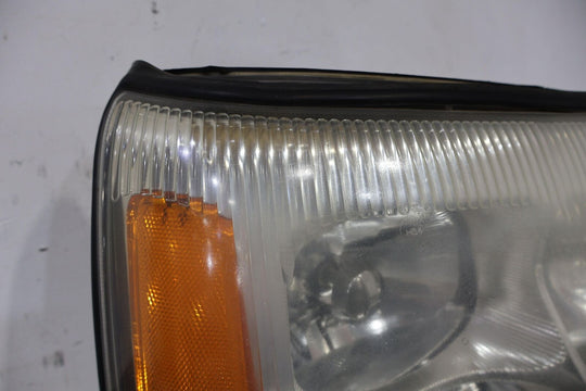 02-06 Cadillac Escalade Right RH Passenger Headlight Lamp (Tested) Hazy Lens