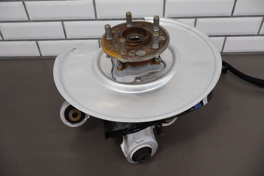 2021-2023 Tesla Model S Plaid Rear Right RH Spindle Knuckle W/Hub & Harness