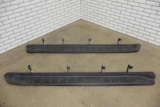 05-06 GMC Yukon XL / Suburban Black Textured OEM Running Board Set Left/Right