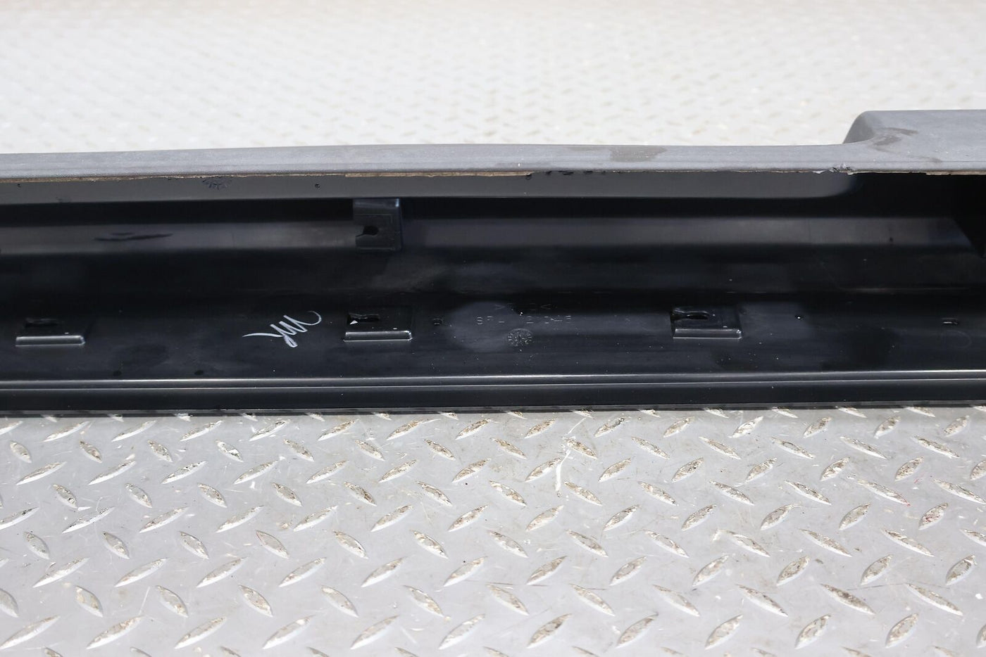 03-09 Hummer H2 SUT Truck 3rd Brake Light Surround Panel (Black) No Light