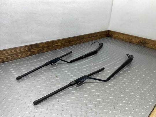 04-09 Cadillac XLR Left & Right Pair Windshield Wiper Arms W/Blades (Black)