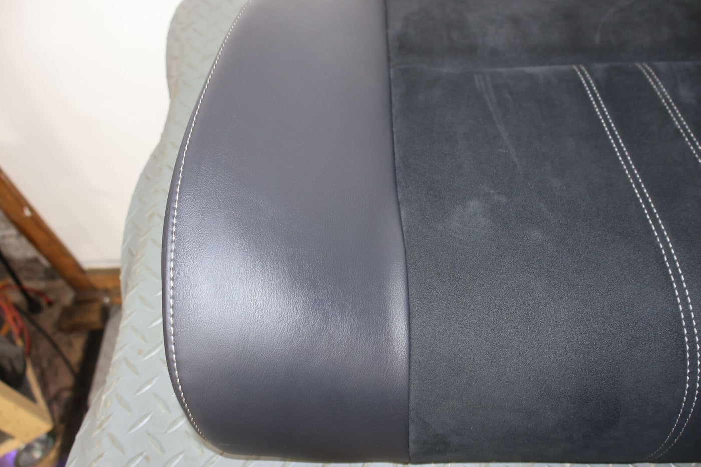 18-19 Lexus LC500 Rear Interior Leather/Suede Seat Bottom (Black FA20) Photos