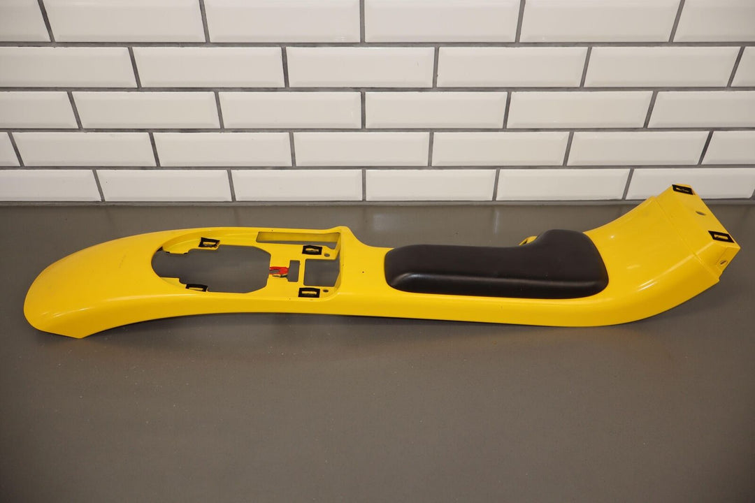 03-06 Chevy SSR Interior Upper Console & Waterfall Trim Slingshot Yellow (79U)