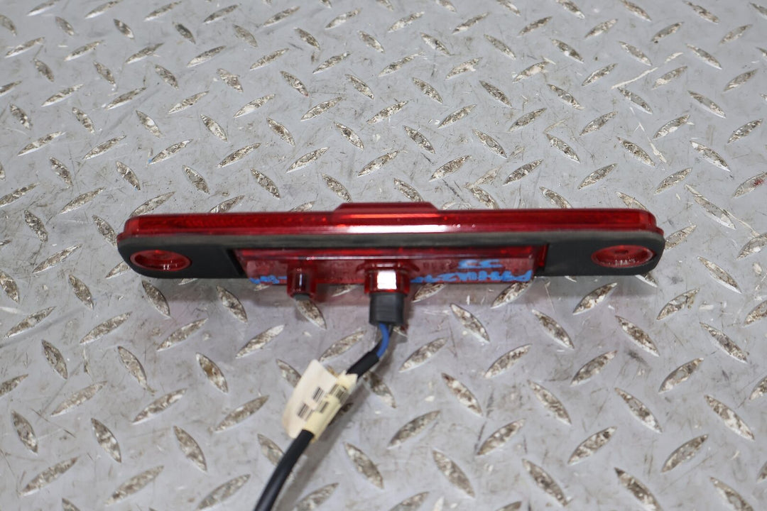 03-09 Hummer H2 Left LH Driver Rear Marker Light (Red Lens) Tested