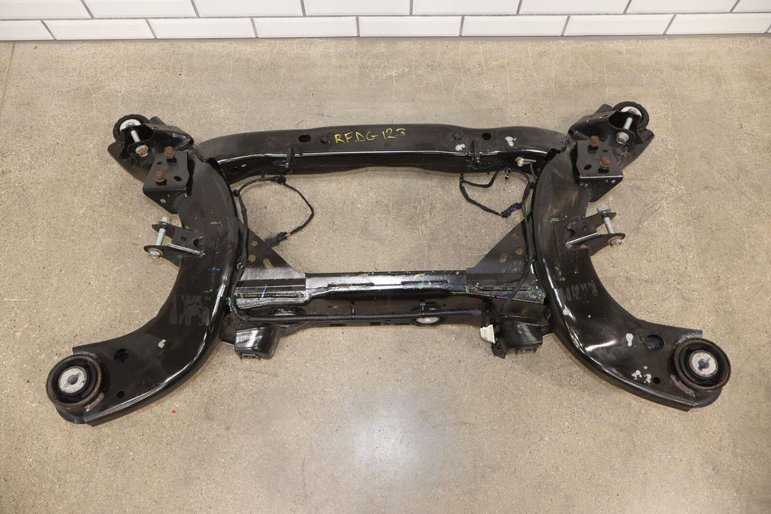 15-16 Dodge Challenger R/T Rear 6.4L Bare Undercarriage Crossmember (89K)