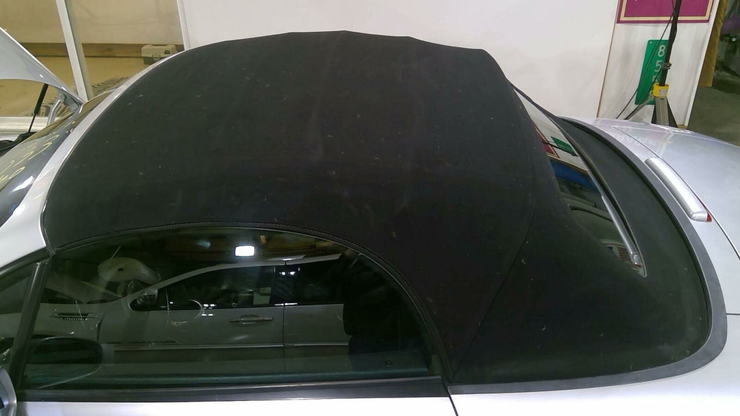 01-06 Audi TT Convertible Roof Top W/ Frame & Glass (Black Cloth) See Notes