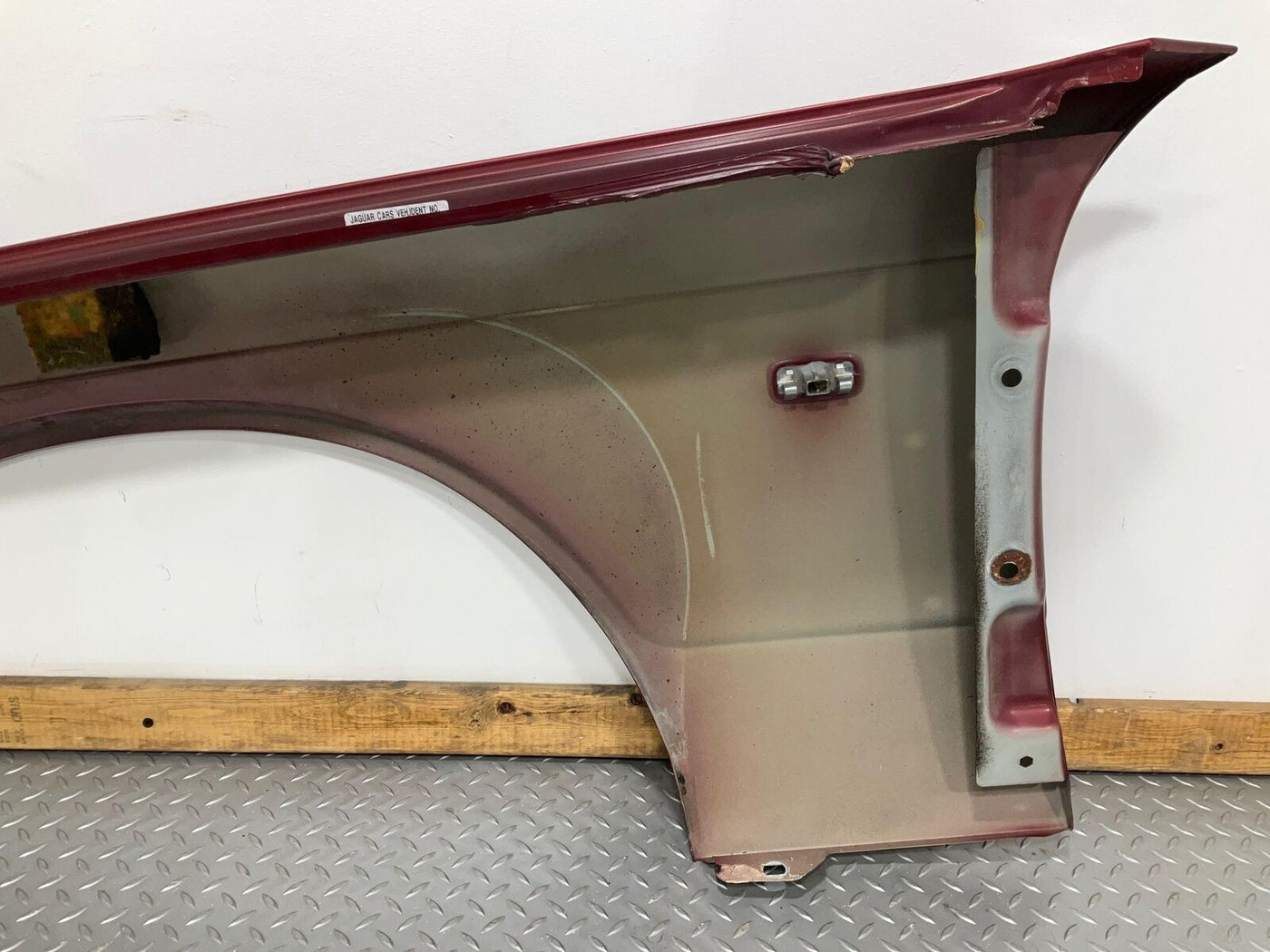 98-03 Jaguar XJ8 Right RH Passenger Fender (Carnival Red CCG) Dented See Notes