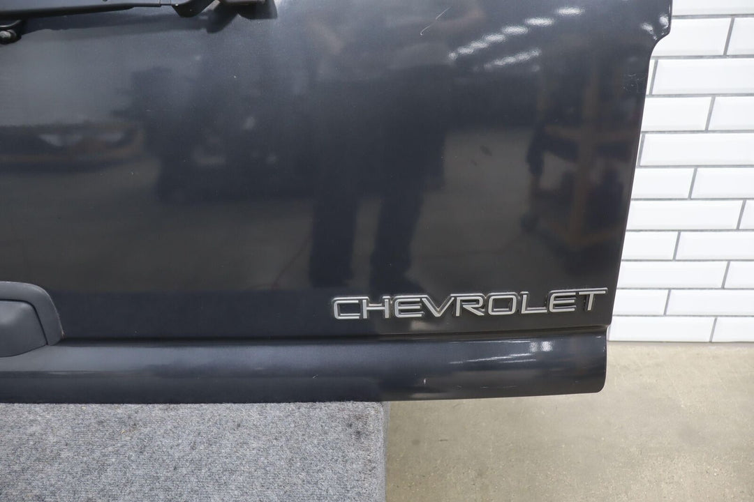 01-06 Chevy Suburban/Tahoe Loaded Decklid/Hatch with Glass (Repaint Blue)