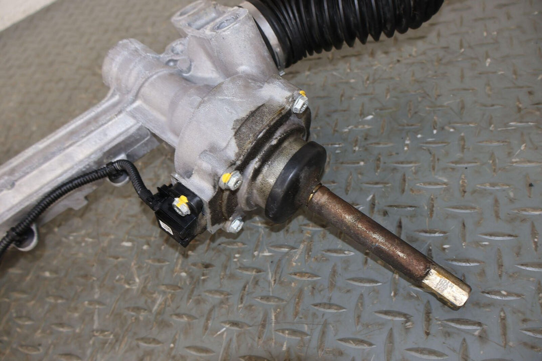 14-15 Chevy Camaro 6.2L Power Steering Rack & Pinion (6.2L) 76K Miles (23207194)