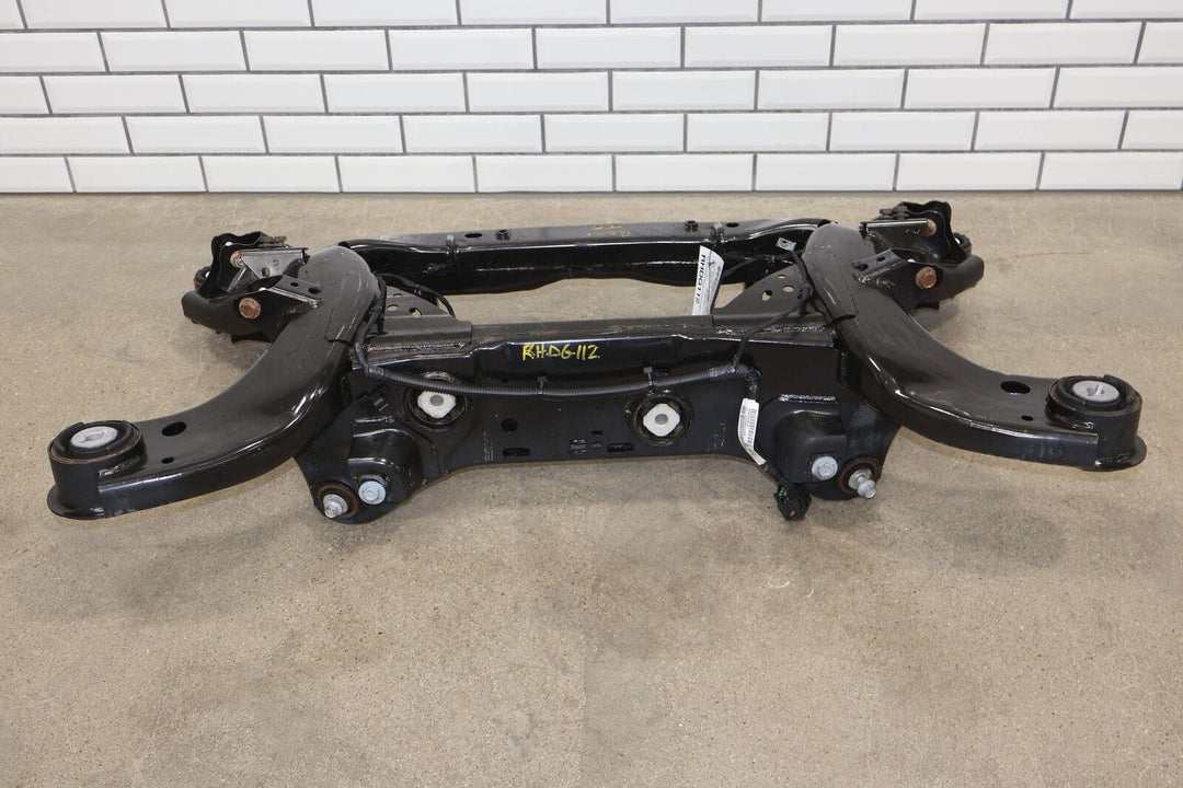 17-23 Dodge Challenger R/T Rear 6.4L Bare Undercarriage Crossmember (91K)