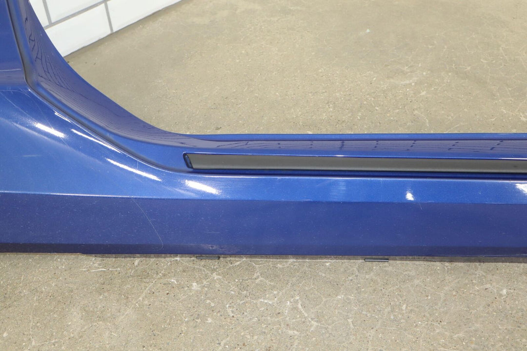 2016-2024 Chevy Camaro SS Right Passenger Rocker Molding (Riverside Blue GKK)