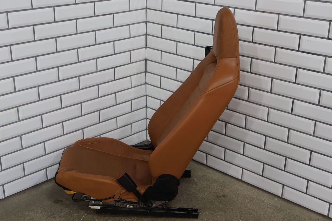 17-19 Fiat 124 Spider Lusso Front Right RH Manual Leather Seat (Saddle Leather)