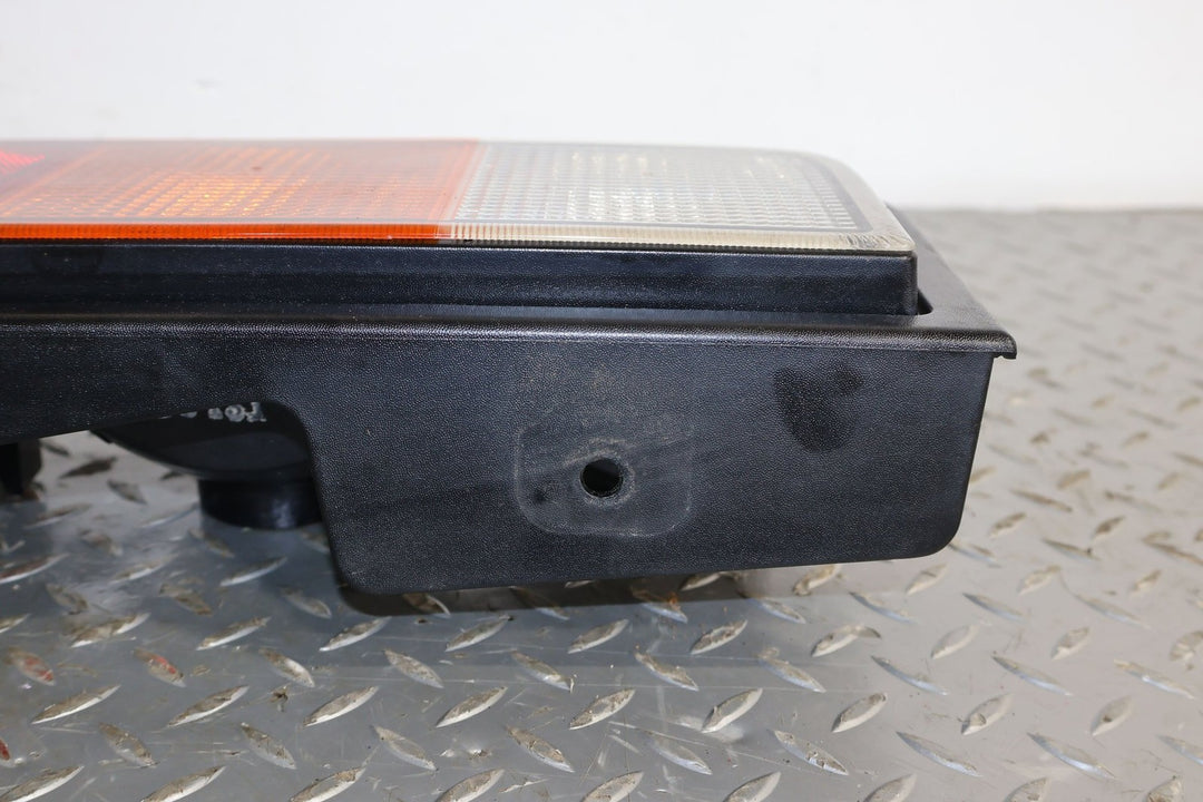 https://i.ebayimg.com/00/s/MTA2N1gxNjAw/z/7PkAAeSwq4Fpyr4F/$_57.JPG?set_id=8800005007