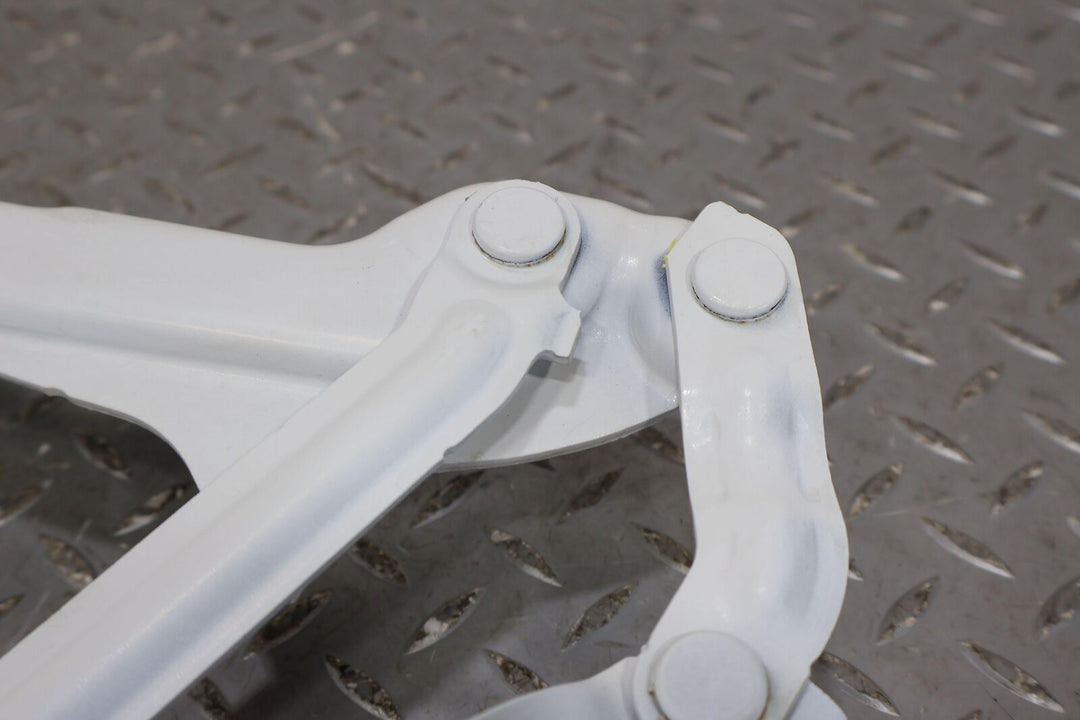 16-18 Chevy Camaro ZL1 Left LH & Right RH pair of Hood Hinges (Summit White GAZ)