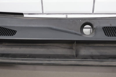 14-21 Lexus GX460 Front Center Cowl Vent Panel W/Seal (Textured Black) See Notes