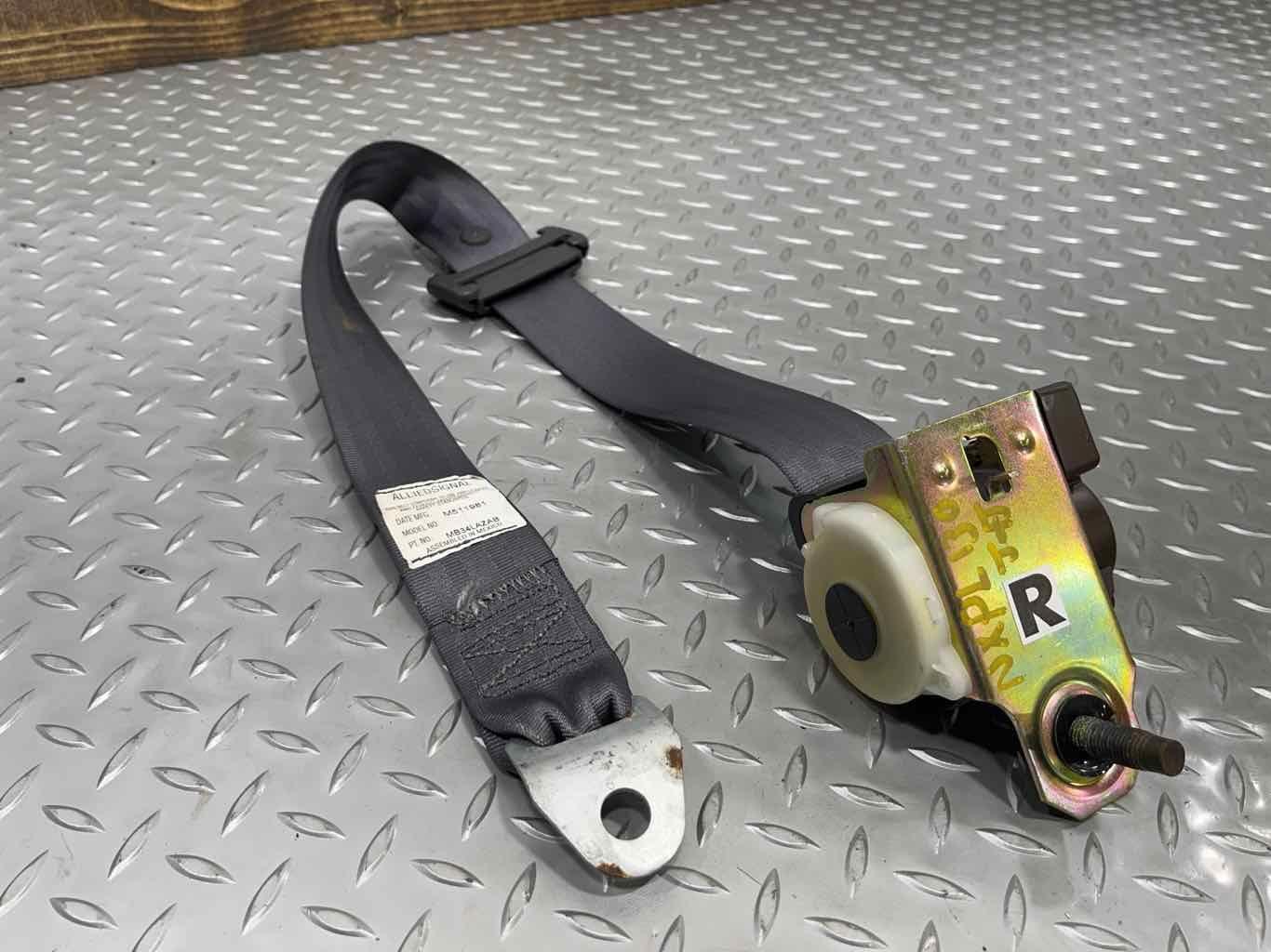 97-99 Plymouth Prowler Right RH Passenger Seat Belt Retactor (Agate LLAZ) Notes