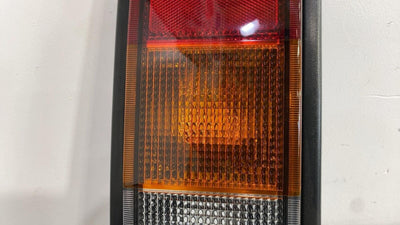 03-04 Hummer H2 Left LH Driver Tail Light Tail Lamp (Body Mounted) OEM Tested