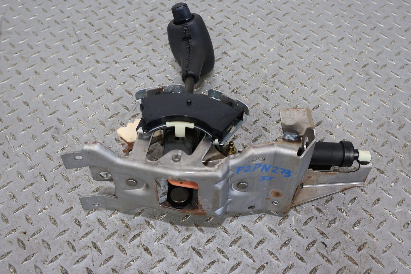 93-02 Pontiac Firebird Bare Automatic Floor Shifter W/ Knob (Ebony 192) Tested