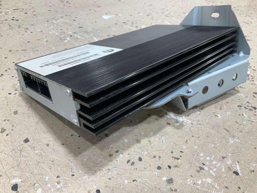 13-20 Ram 1500 (Classic Style) 4 Door Amplifier 68267099AA