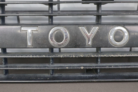 91-94 Toyota Land Cruiser Upper Grille Weathered See ALL Photos