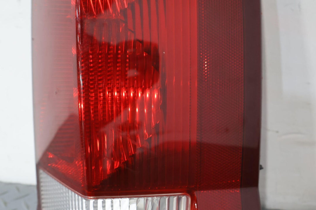 02-06 Cadillac Escalade Short WB Rear Right RH Tail Light Lamp (Tested) OEM