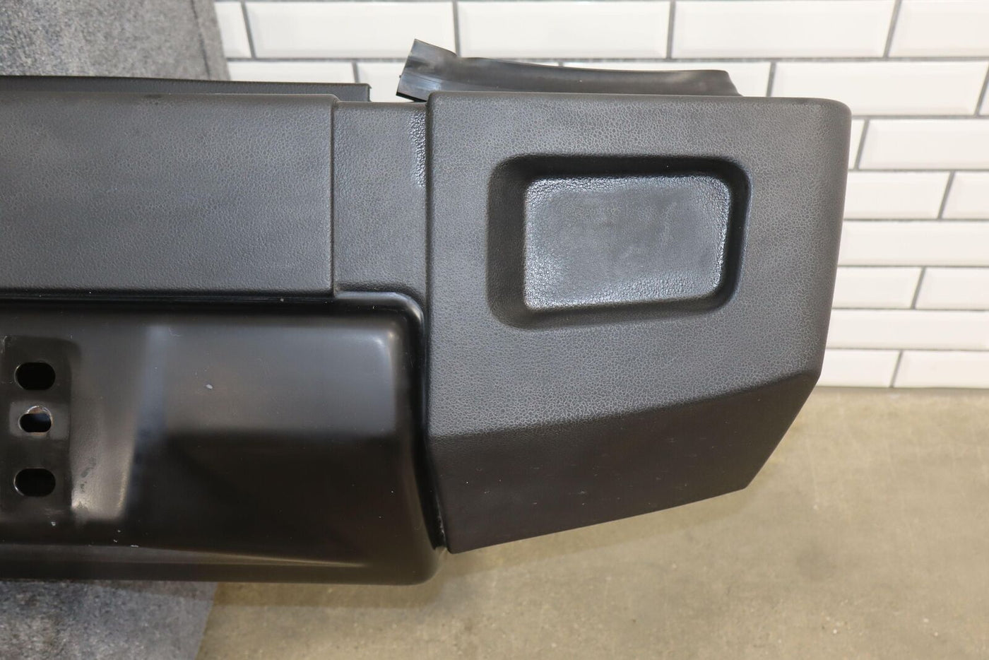 03-05 Hummer H2 OEM Rear Bumper Bar / End Caps (Textured Black) See Photos