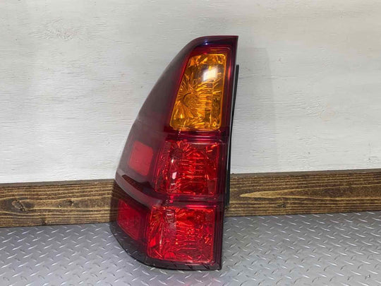 03-09 Lexus GX470 Rear Right RH Passenger Tail Light Lamp (Tested) Cracked