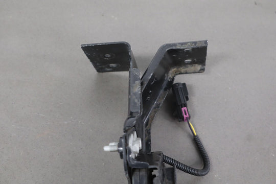 2008-2009 Hummer H2 Center Hood Latch OEM