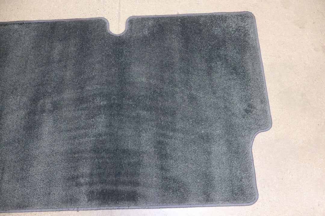 2000-2006 Chevy Suburban / Yukon XL 7 Piece Cloth Floor Mat Set (Medium Gray)